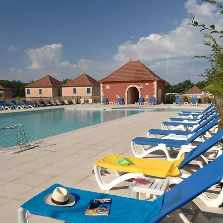 Village de vacances Claire Rive 3*