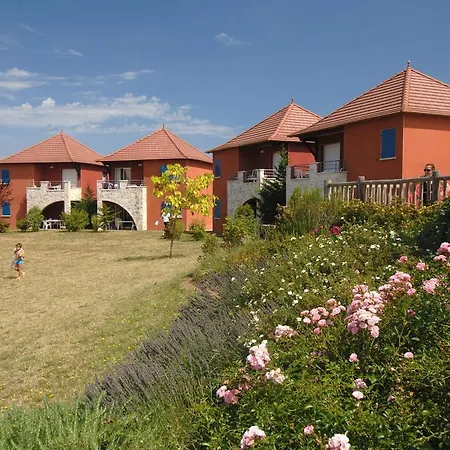 Claire Rive Village de vacances